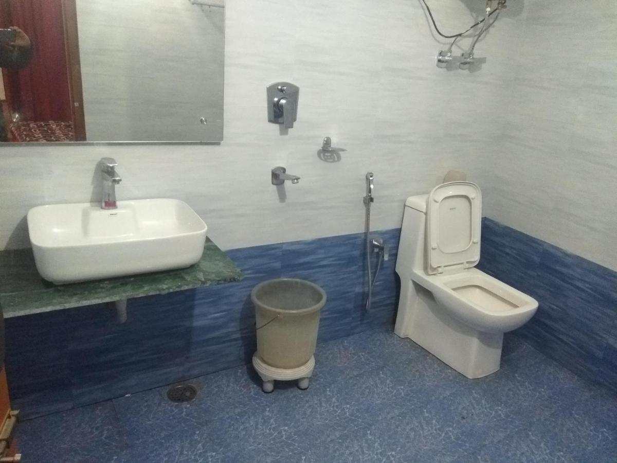 מנאלי Hotel Hilltop מראה חיצוני תמונה